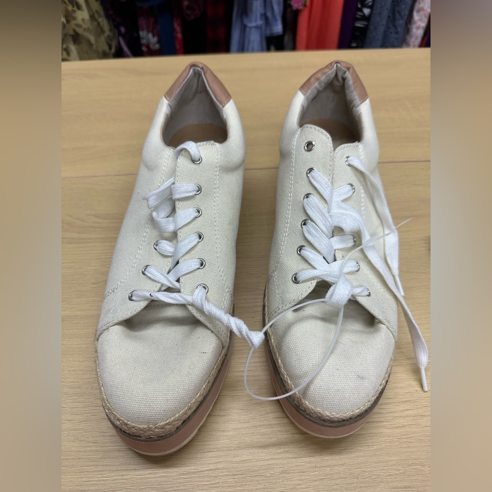Dolce Vita Tomas Rope Sneaker Size 11 NWOT